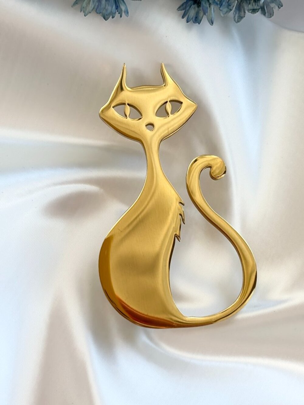 Kitten Cat Kitty Gold Toned Minimalist Cute Figural Brooch Pin - Picture 2 of 10